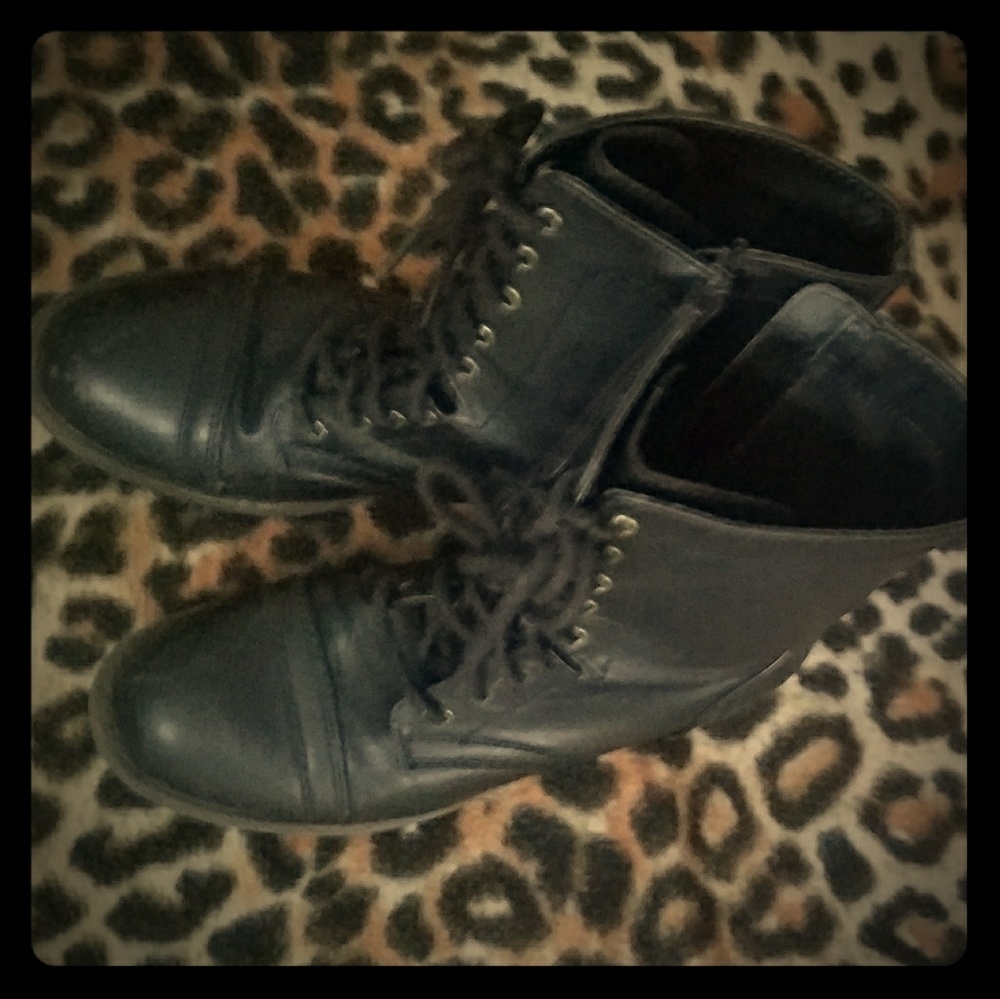 combat boots